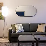 & Ξενοδοχείο 4*