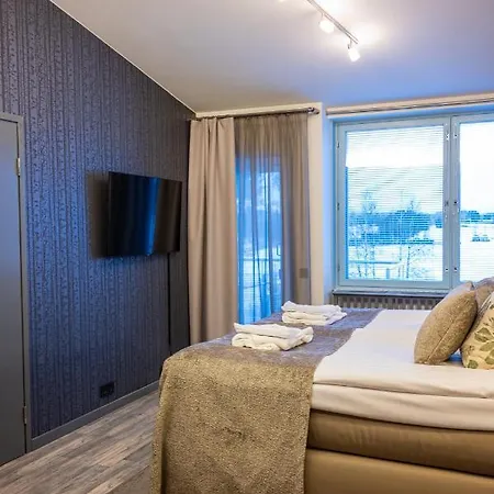 Hotel &