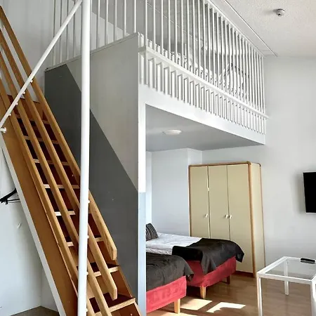 호텔 & 이칼리넨