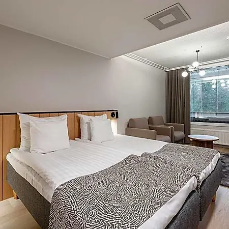 & Hotel 4*